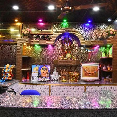 Gayathri Stay Kanchipuram Zewnętrze zdjęcie