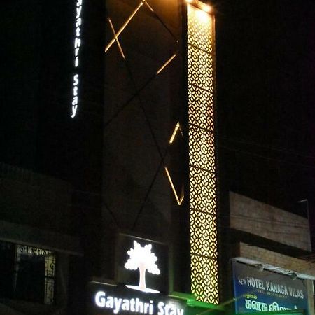 Gayathri Stay Kanchipuram Zewnętrze zdjęcie