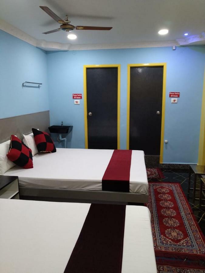 Gayathri Stay Kanchipuram Zewnętrze zdjęcie